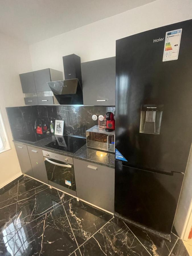 Appartement 3 Pieces En Face La Gare De Крей Екстериор снимка